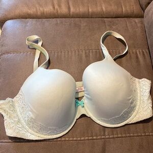 Body by Victoria perfect coverage mint green